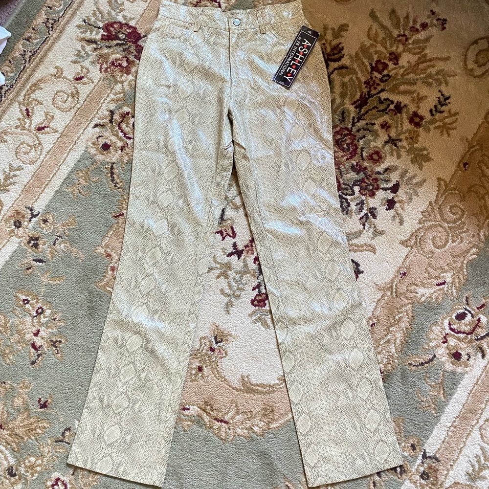 Deadstock NEW Early 2000’s Snake Print Pants